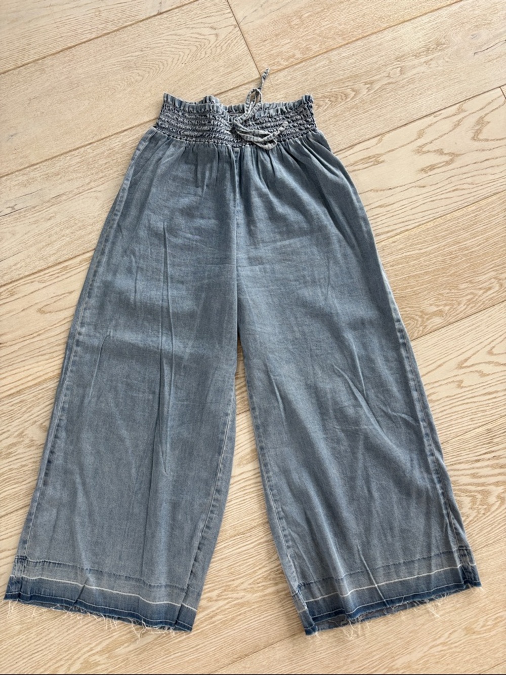Rewash size medium chambray pants.